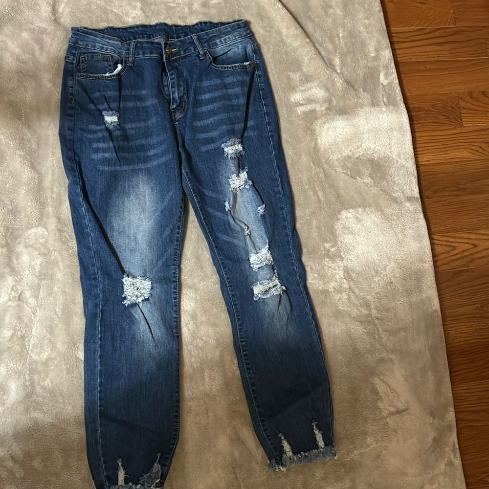 Women cut off capri